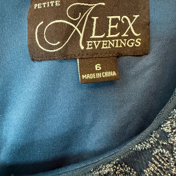 Alex Evenings Embroidered Lace And Sequins Cap Sleeve Gown Women’s Size 6 Petite - Picture 11 of 16